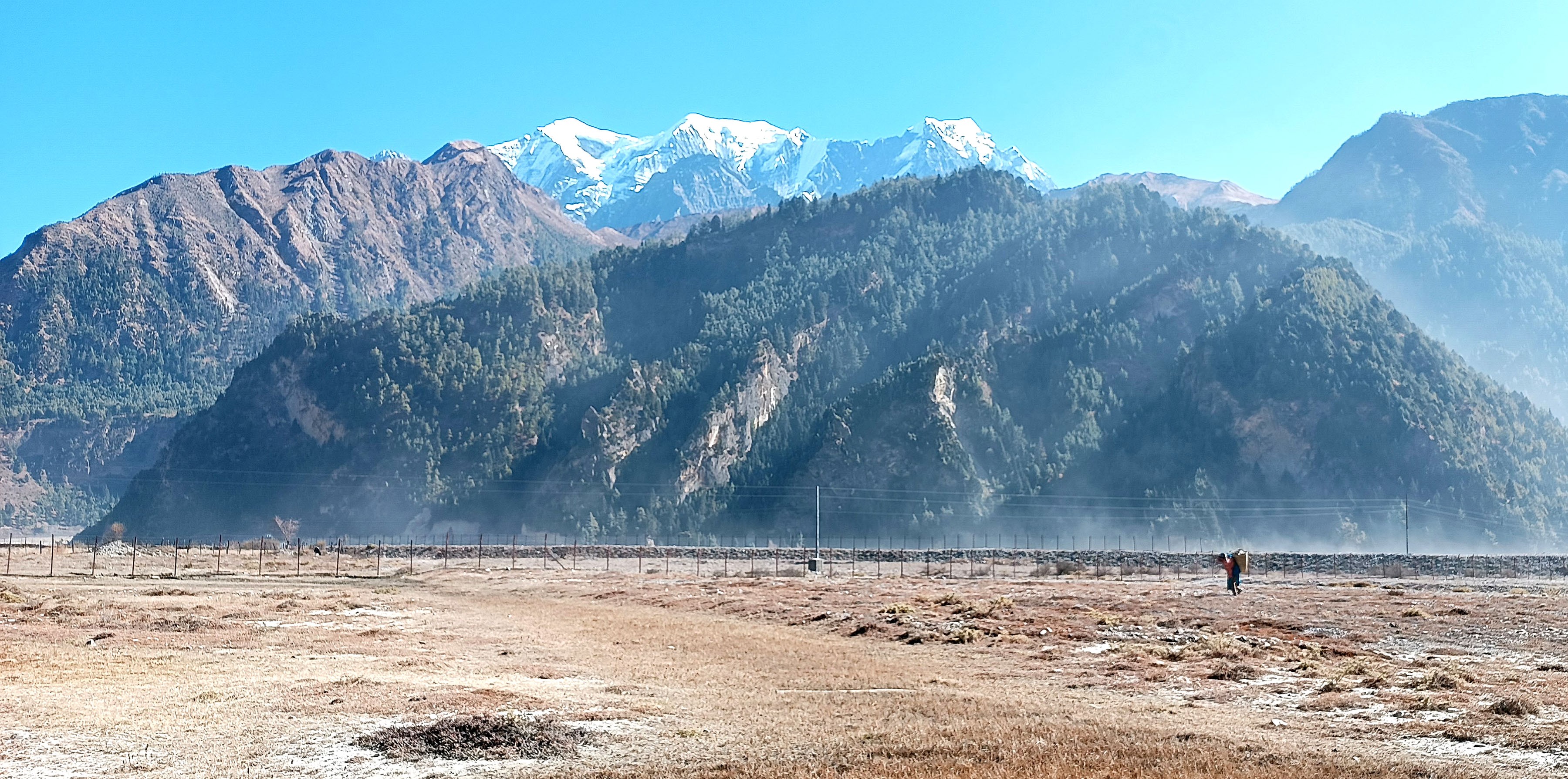 Stunning view of Nilgiri Himal Image