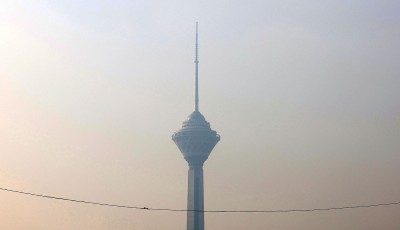 Students and Employees Ordered to Stay Home Amid Severe Air Pollution in Iran Image