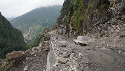 कालीगण्डकी करिडोर सडक स्तरोन्नति सात वर्षमा पनि अधुरो, स्थानीयवासीको सास्ती Image