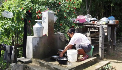 घरमै धारा पुगेपछि डोकोमा पानी बोक्ने बाध्यता हट्यो Image