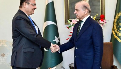 Ambassador Adhikari Pays Farewell call on Pakistani PM Image