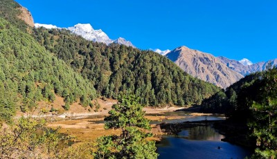 पर्यटकको प्रतीक्षामा टिटिताल Image